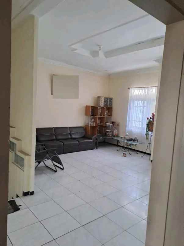dijual rumah jl lebak arum gading kec