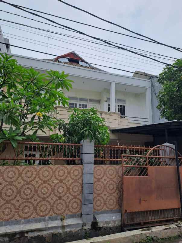 dijual rumah jl lebak arum gading kec