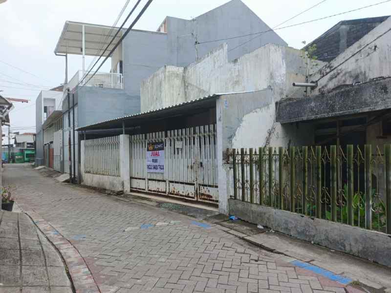 dijual rumah jl lebo agung