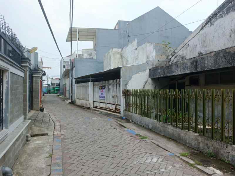 dijual rumah jl lebo agung