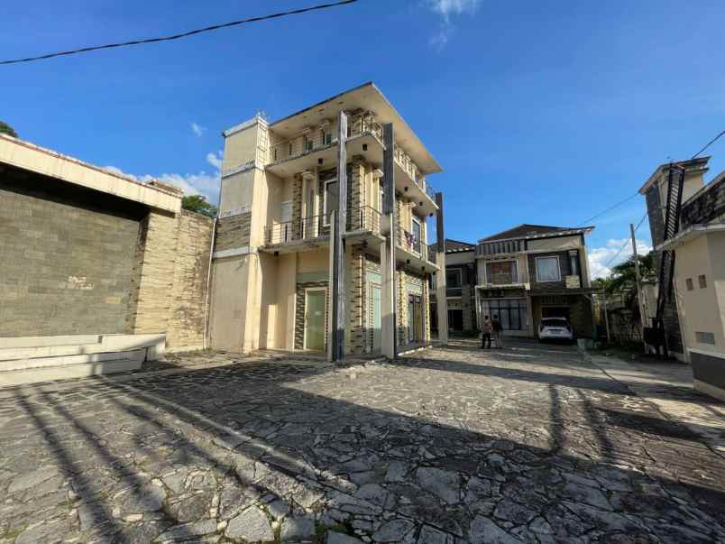 dijual rumah jl mustika kel semabung
