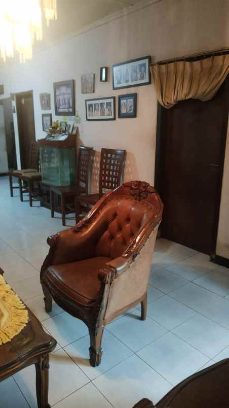 dijual rumah jl nilem kancra tawes