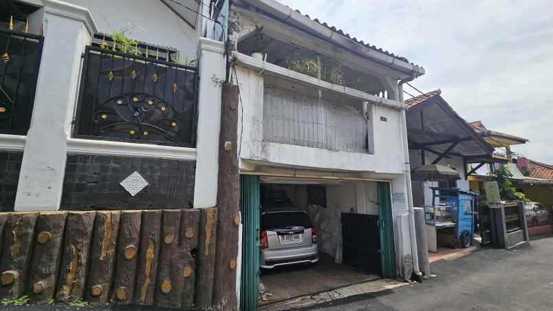 dijual rumah jl pinang ii pondok labu