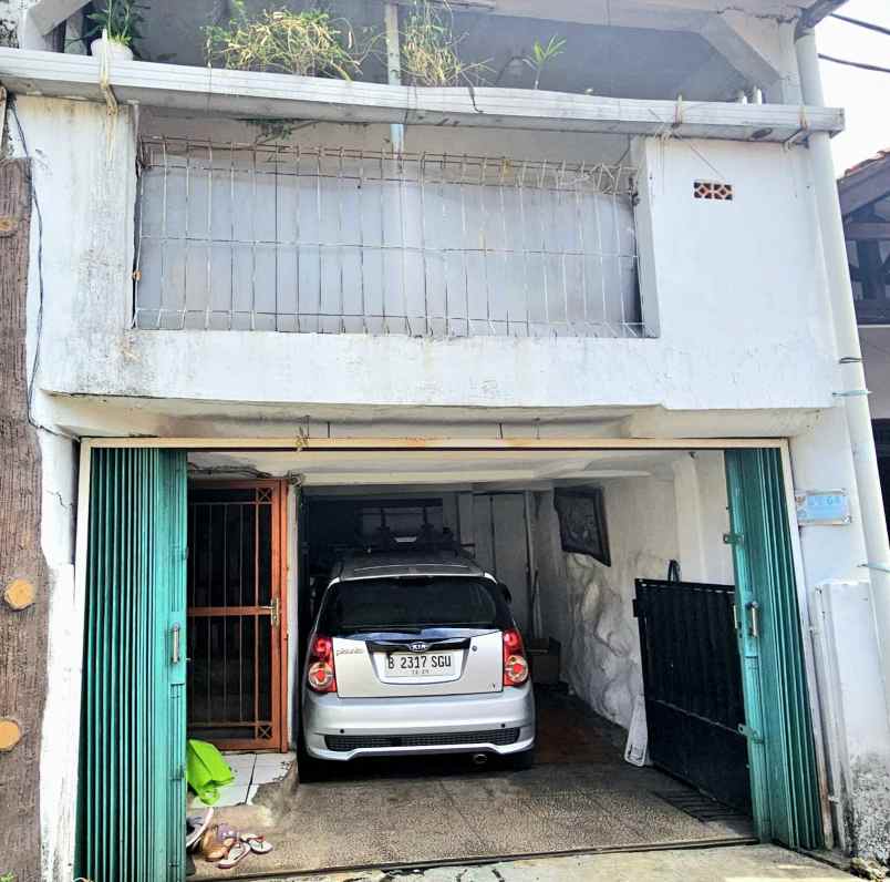 dijual rumah jl pinang ii pondok labu