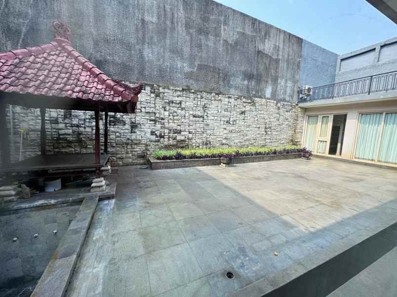 dijual rumah jl sanur indah kelapa