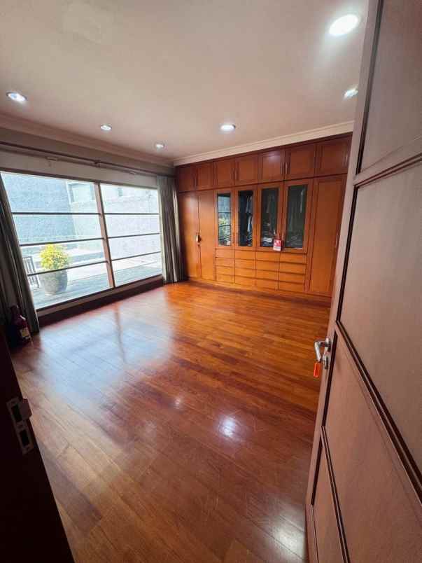 dijual rumah jl sanur indah kelapa
