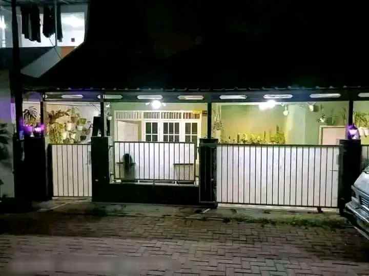 dijual rumah jl sumatera jombang ciputat