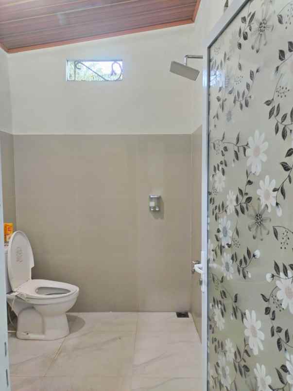 dijual rumah jl tengkubey