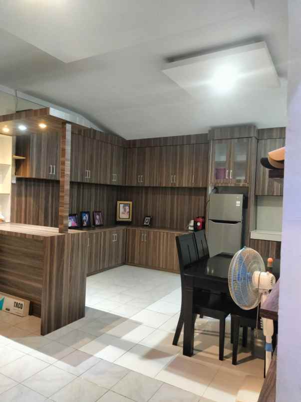 dijual rumah jl tengkubey