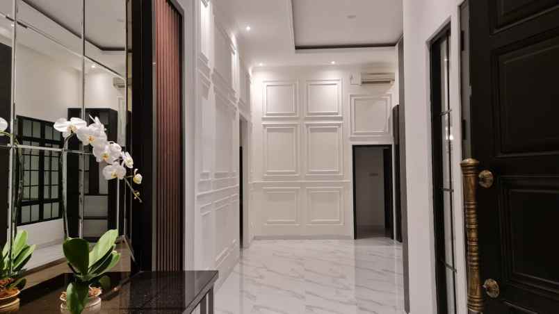 dijual rumah jl wijaya kusuma