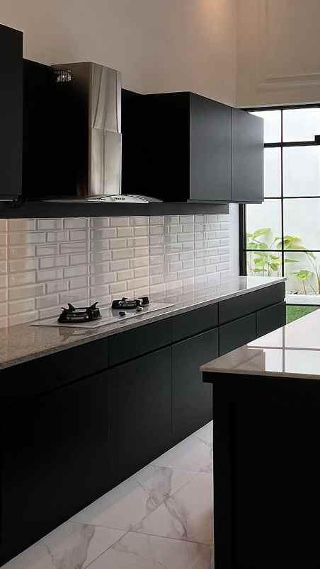 dijual rumah jl wijaya kusuma