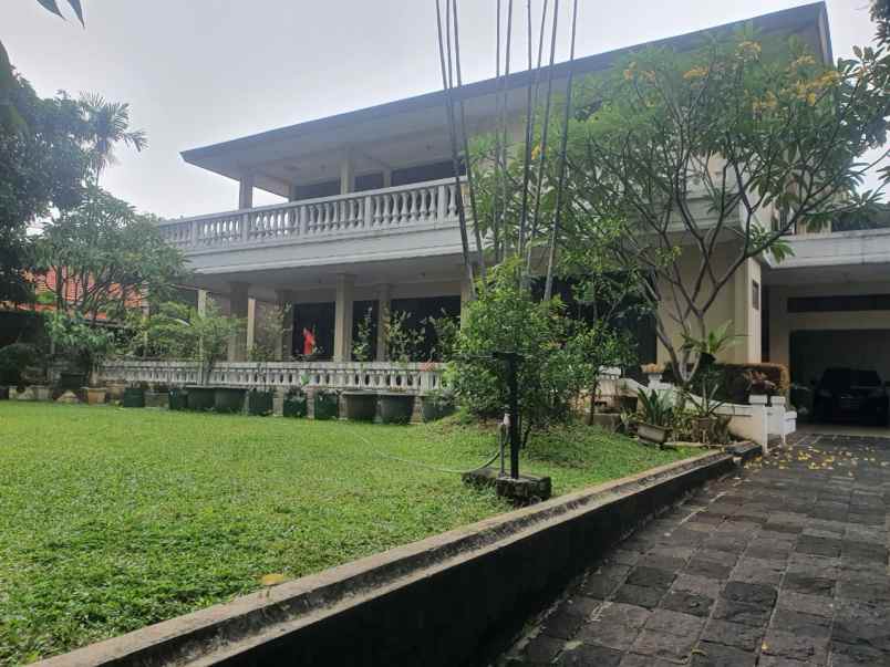 dijual rumah jln haji nawi