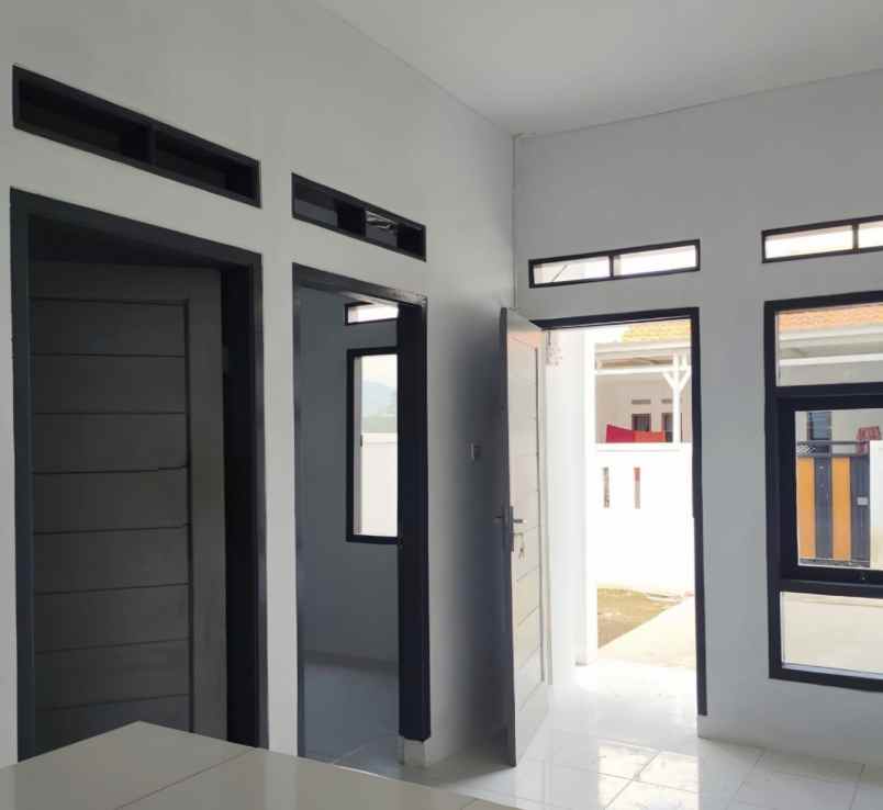 dijual rumah jln jatimekar rancamanyar