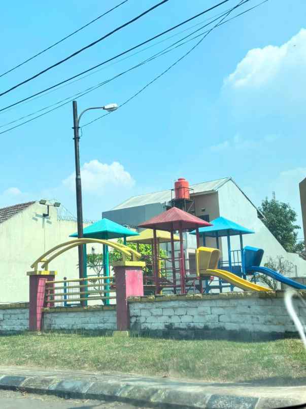 dijual rumah jln mutiara gading 2