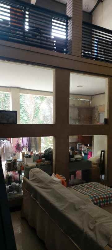 dijual rumah jln saturnus selatan