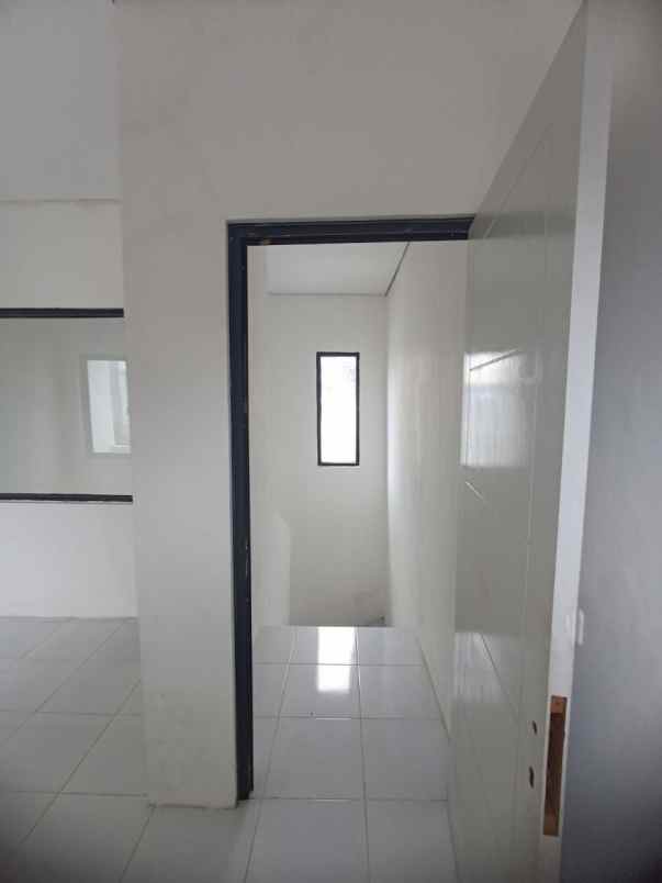 dijual rumah kadaung