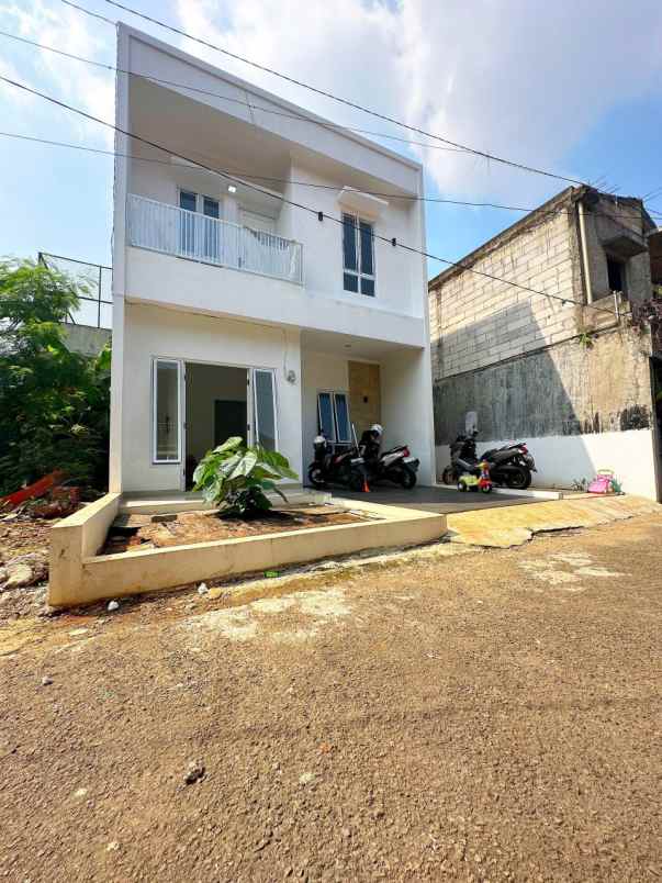 dijual rumah kalisari