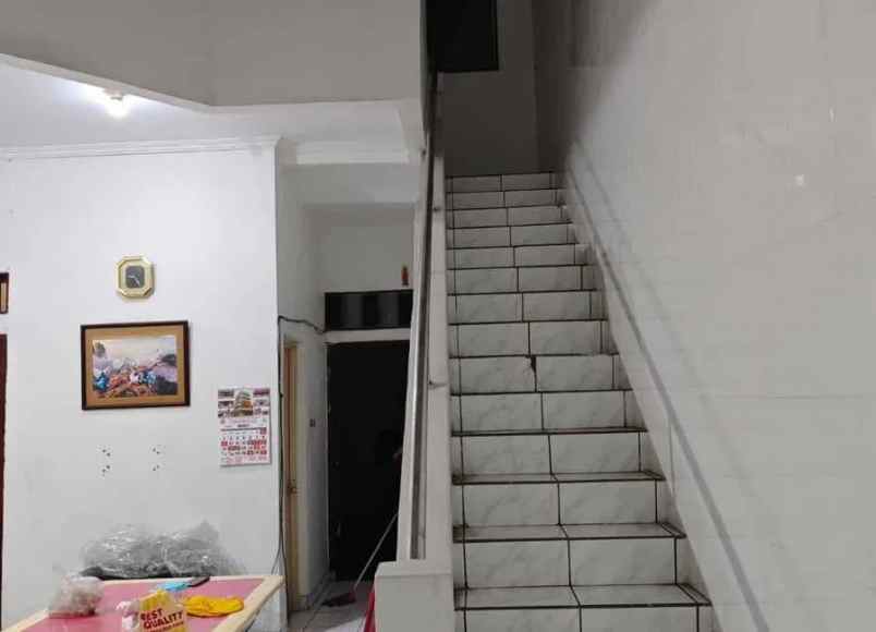 dijual rumah kalongan