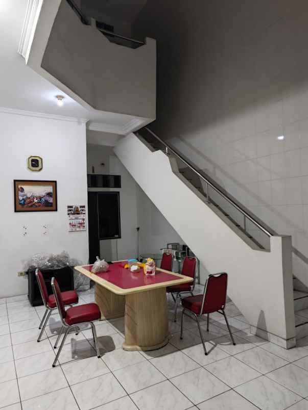 dijual rumah kalongan