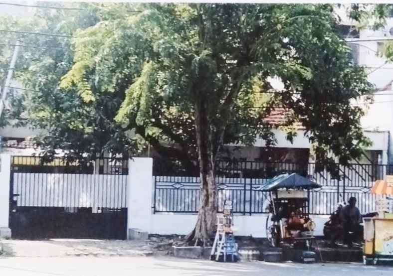 dijual rumah karang menjangan