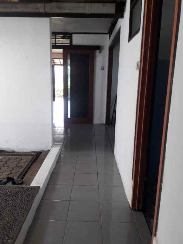 dijual rumah kedaung ciputat