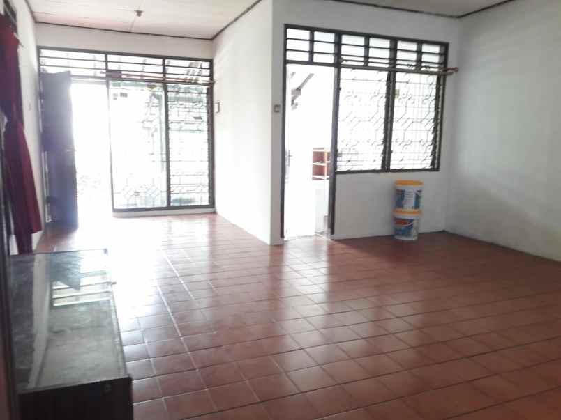 dijual rumah kedaung ciputat