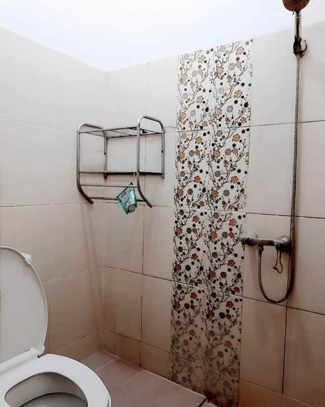 dijual rumah kedaung ciputat