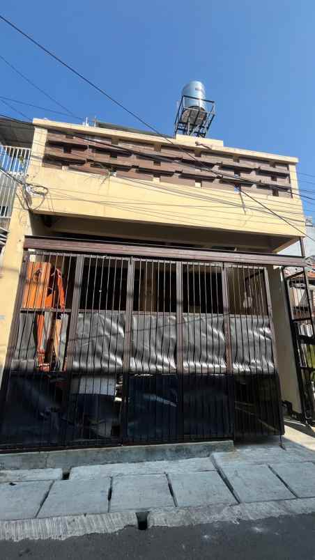 dijual rumah kemayoran