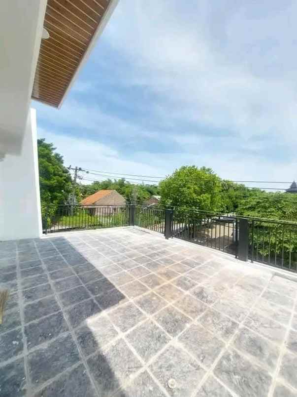 dijual rumah ketileng