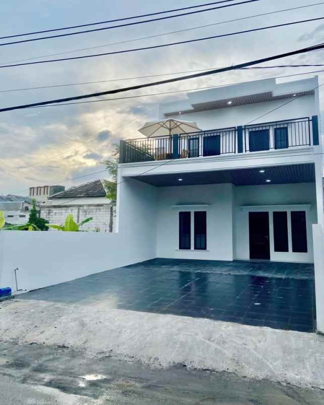 dijual rumah ketileng