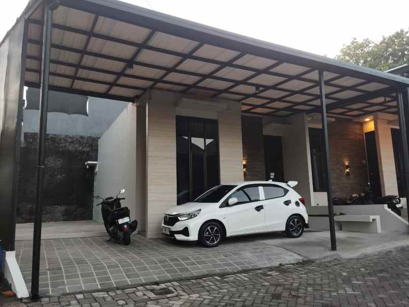 dijual rumah ketileng