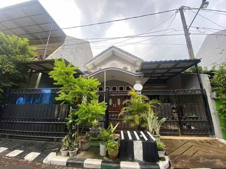 dijual rumah ketintang baru selatan
