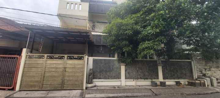 dijual rumah klampis semolo barat