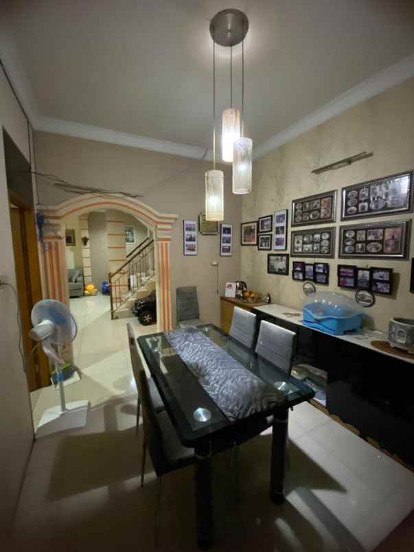 dijual rumah komp beacukai sukapura