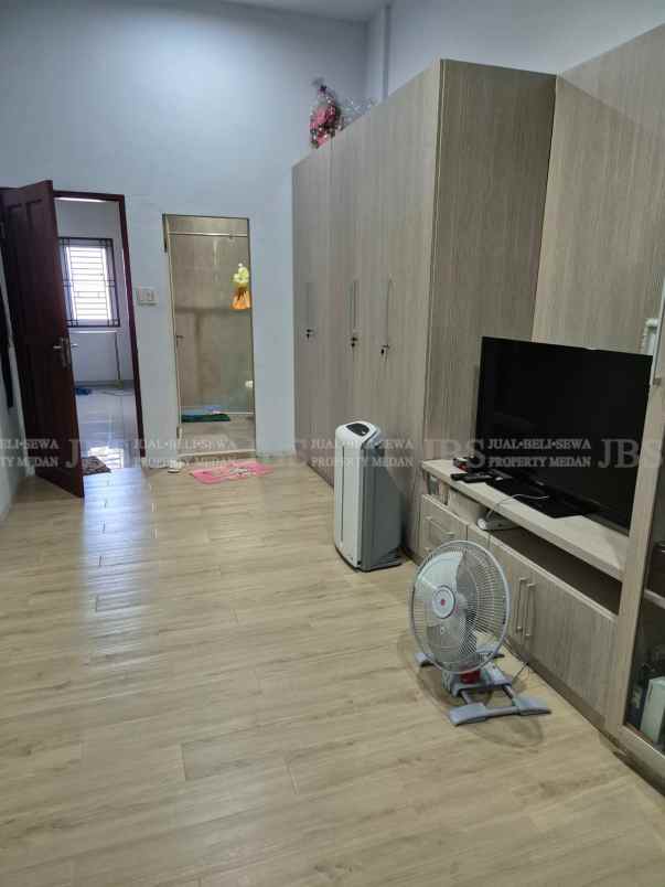 dijual rumah komplek berjaya avenue