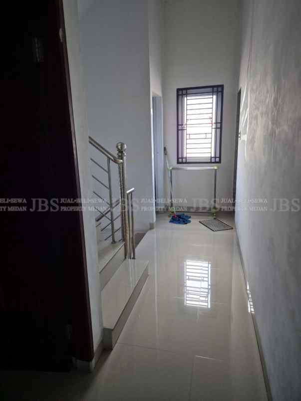 dijual rumah komplek berjaya avenue