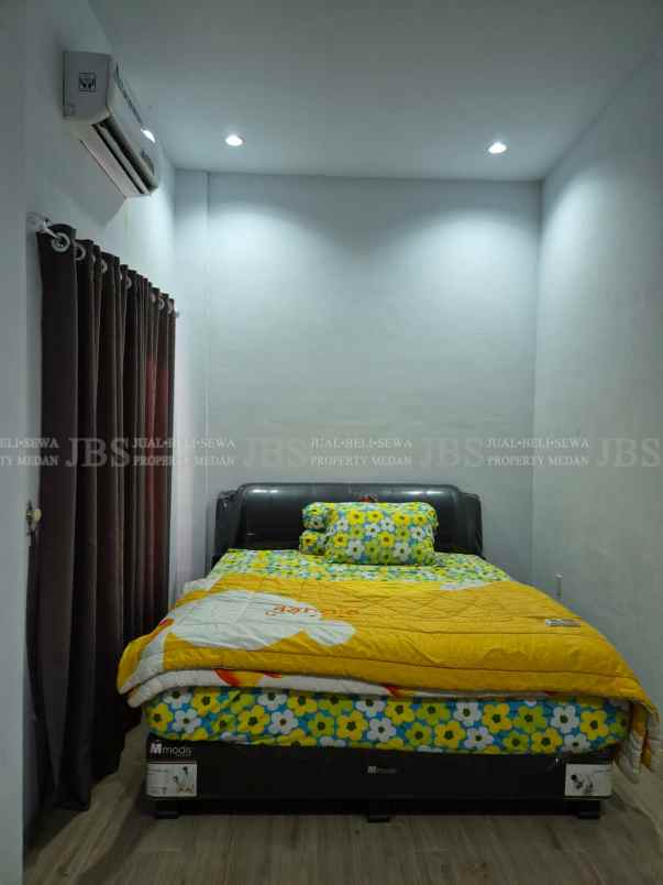 dijual rumah komplek berjaya avenue