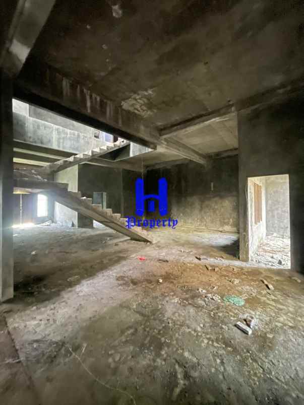 dijual rumah komplek cemara asri jalan