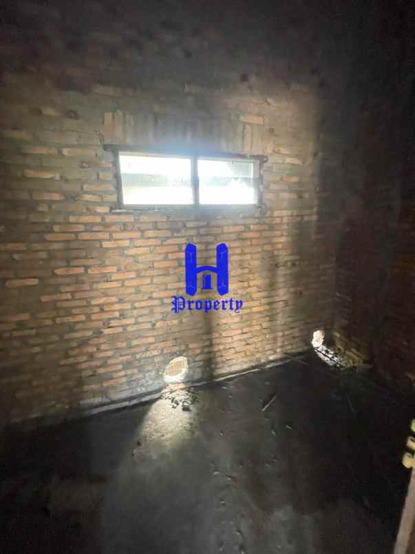dijual rumah komplek cemara asri jalan