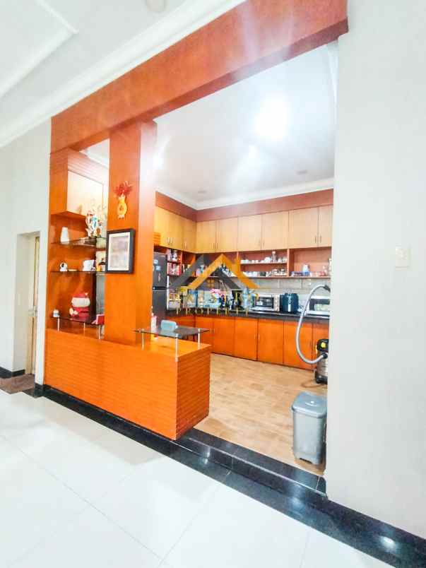 dijual rumah komplek cemara asri jalan