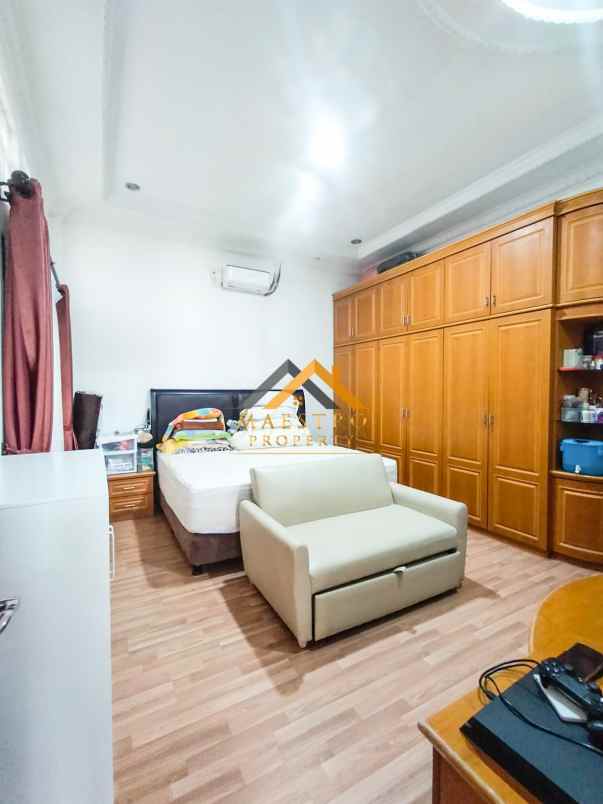 dijual rumah komplek cemara asri jalan