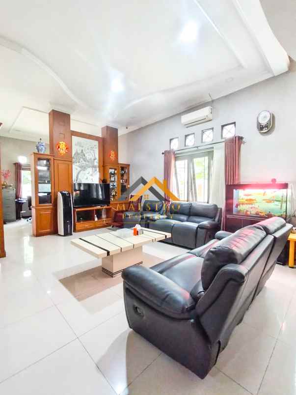 dijual rumah komplek cemara asri jalan