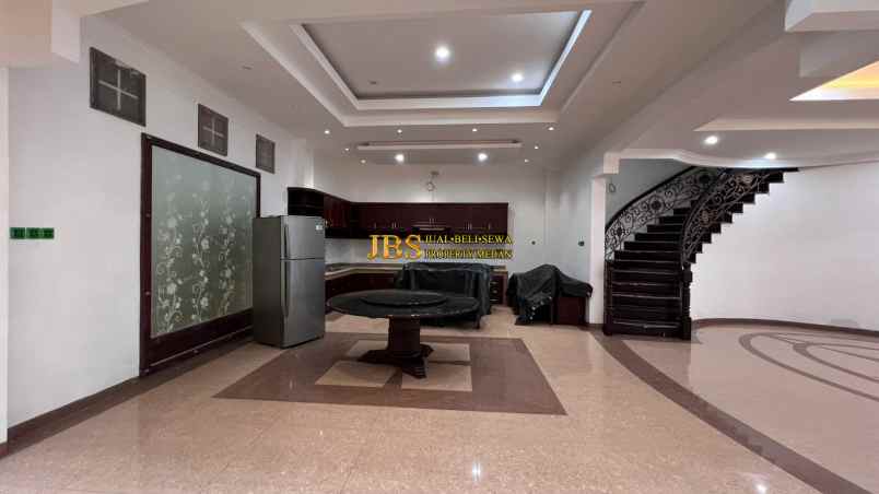 dijual rumah komplek cemara asri jalan