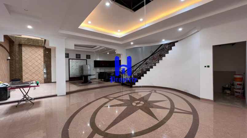 dijual rumah komplek cemara asri jalan