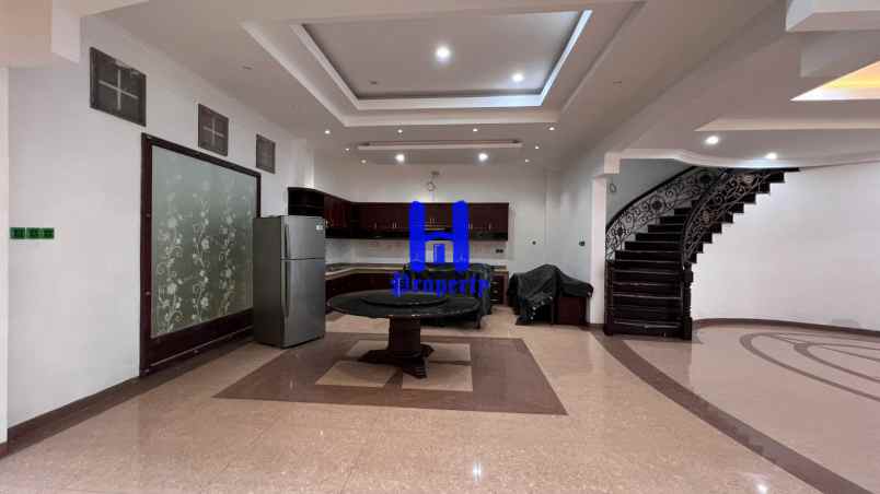 dijual rumah komplek cemara asri jalan