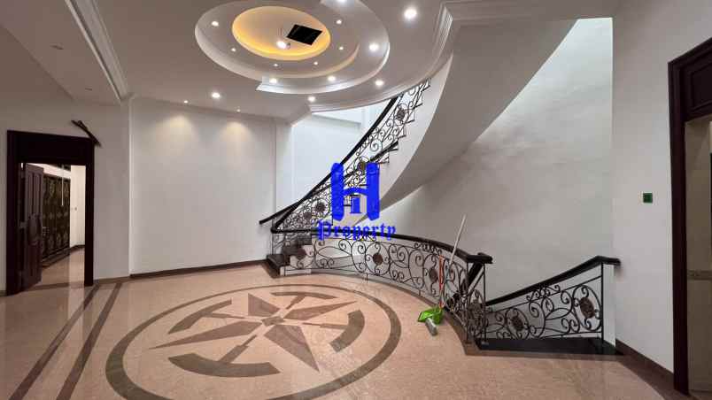 dijual rumah komplek cemara asri jalan