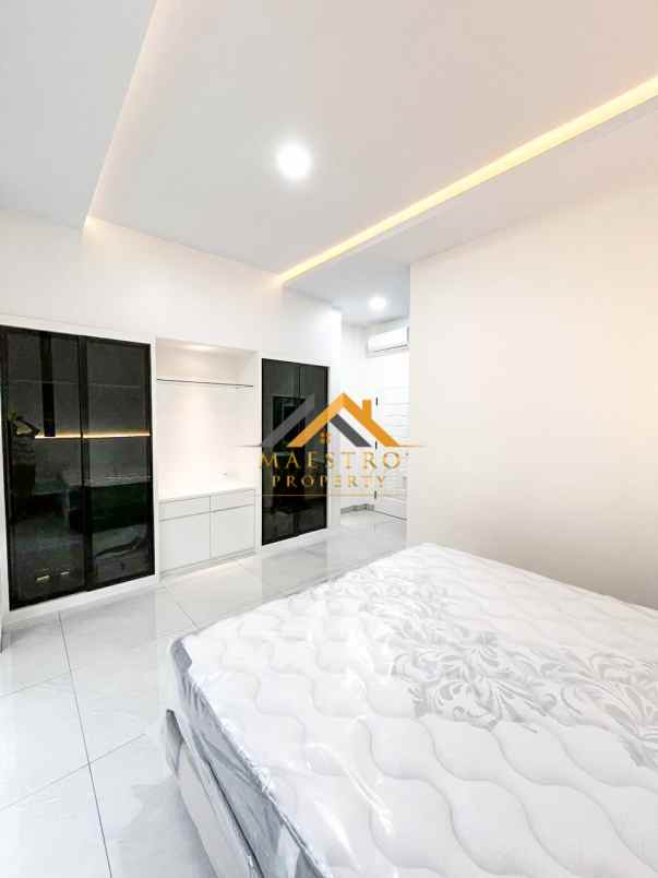 dijual rumah komplek cemara harmoni