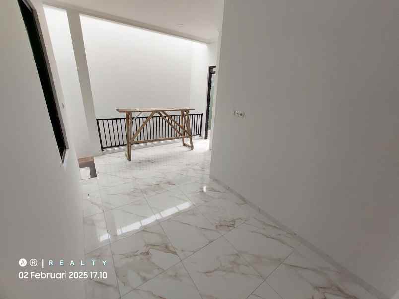 dijual rumah komplek cigadung