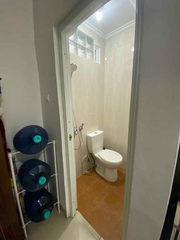 dijual rumah komplek elite puri dago