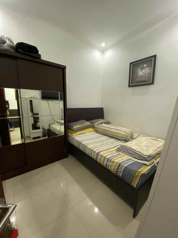 dijual rumah komplek elite puri dago